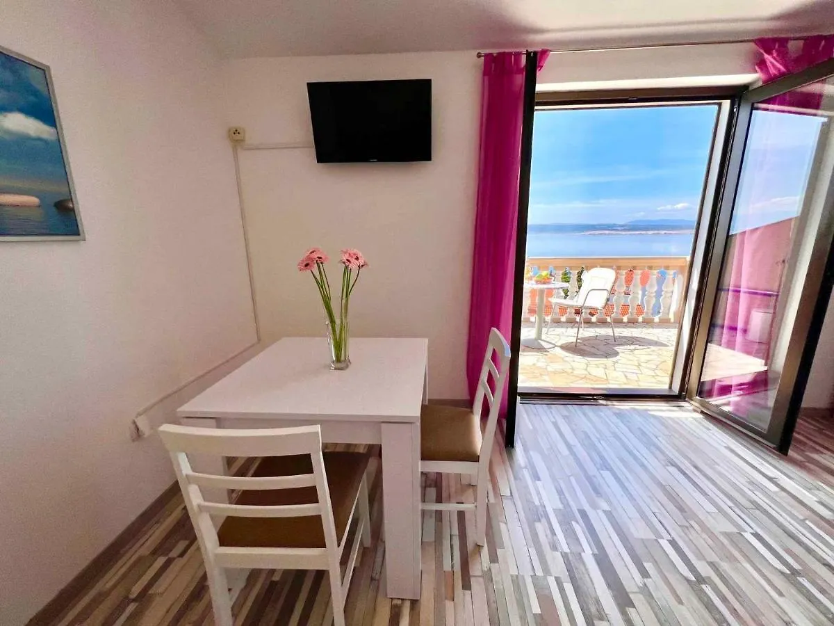 Apartment Studio In Dramalj 44154 Croatia